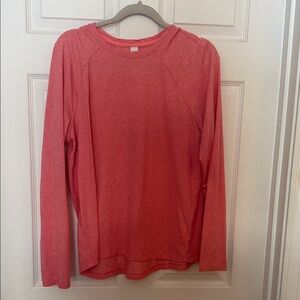 Lululemon long sleeve Heathered pink shirt.  License to train material, size 12